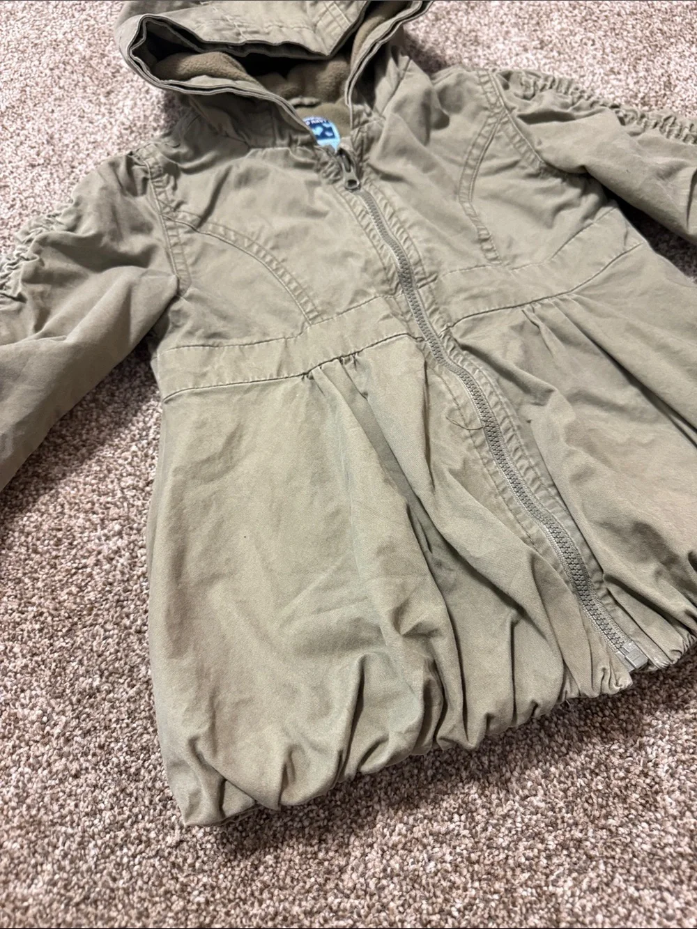 Old Navy Girls' Hooded Puffer Jacket in Olive Green